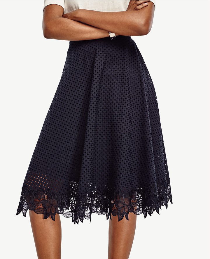 Lace shop swing skirt